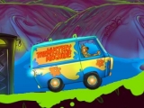 Play Scooby doo snack adventure now !