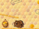 Play Bear vs bee now !